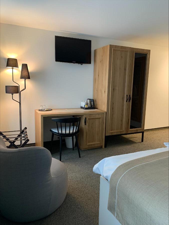 Hotel Engel Am Bahnhof Wädenswil Zewnętrze zdjęcie